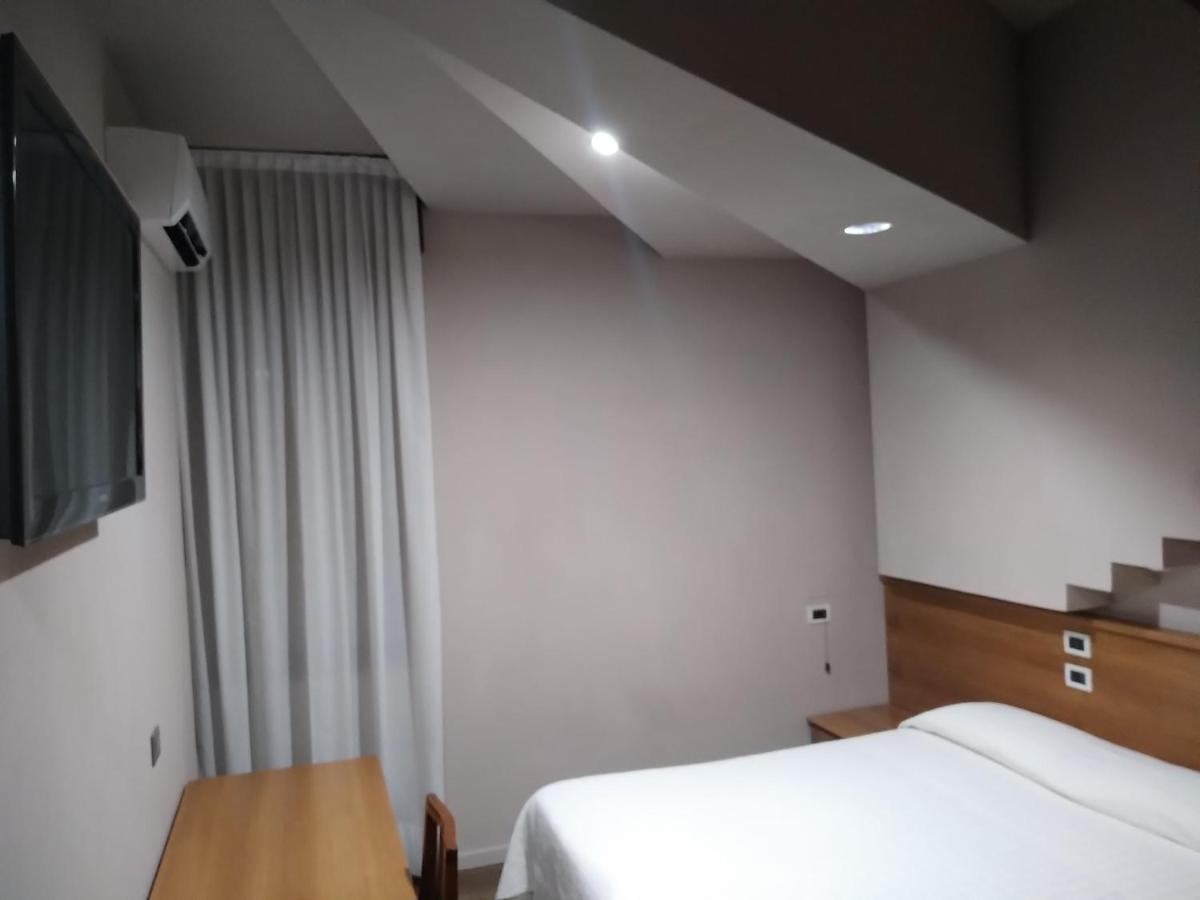 Park Hotel Italia 테자수르브렌다 외부 사진